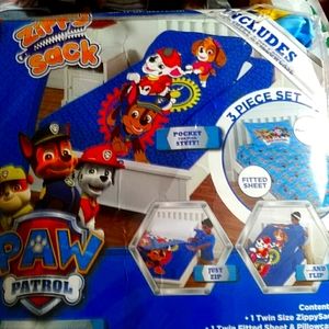 Children's 3 piece sheet and pillow set. Never use